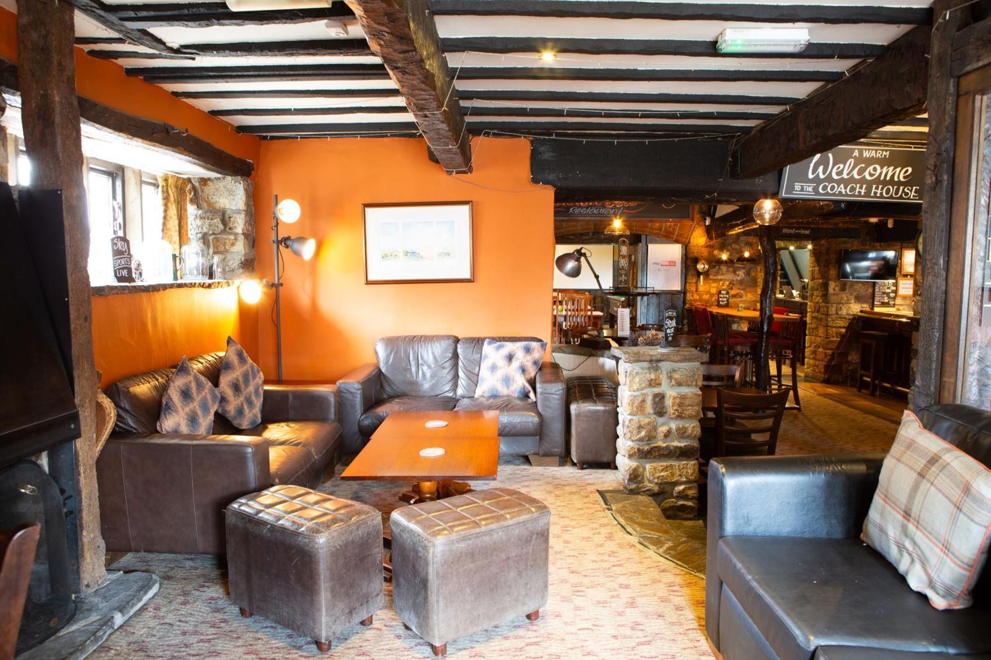 Hotel Coach House à Bentham Extérieur photo